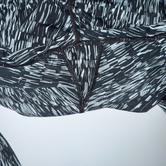 Nike Power Graphic Dri-FIT Tight Running Capri Crop Leggings Size Small - Picture 7 of 12